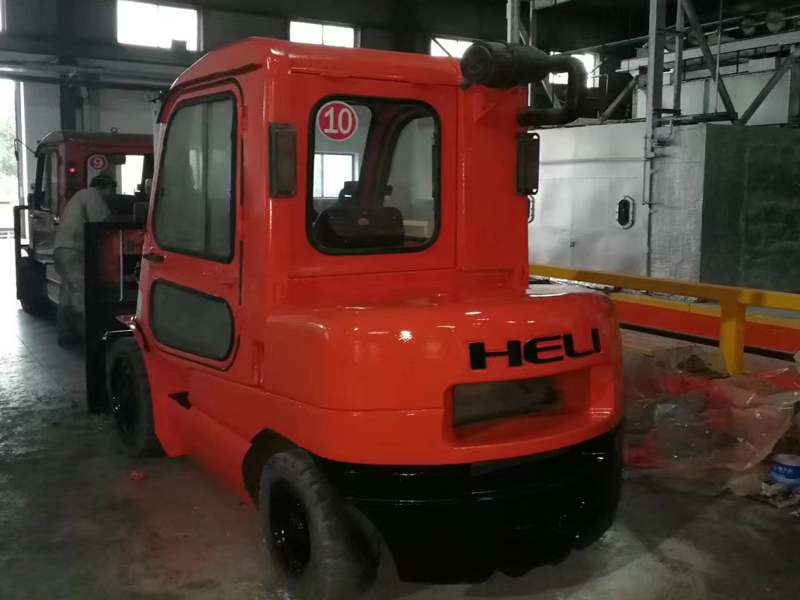 叉車噴漆